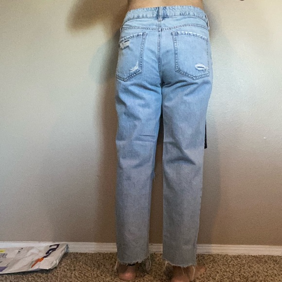 Garage Style High Rise Distressed Light Wash Jeans Size 27 - Picture 4 of 6